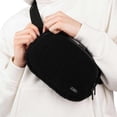 thumbnail image 2 of Bolsa de Cinturón Lole Negro Ajustable Multiusos Unisex, 2 of 6