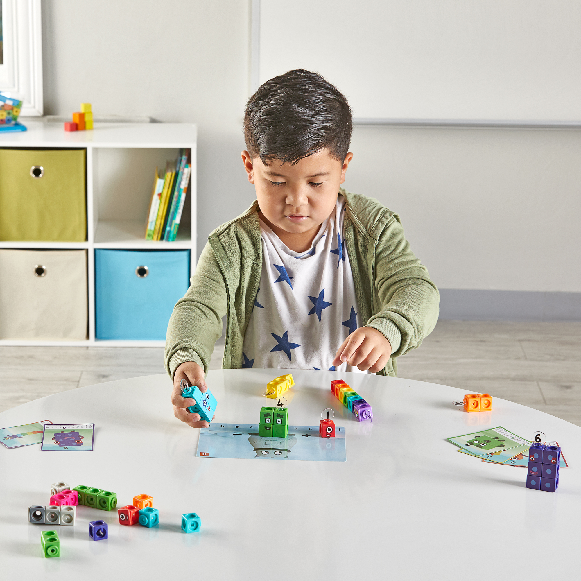 hand2mind Numberblocks 1-10 MathLink Cubes Activity Set photo 4