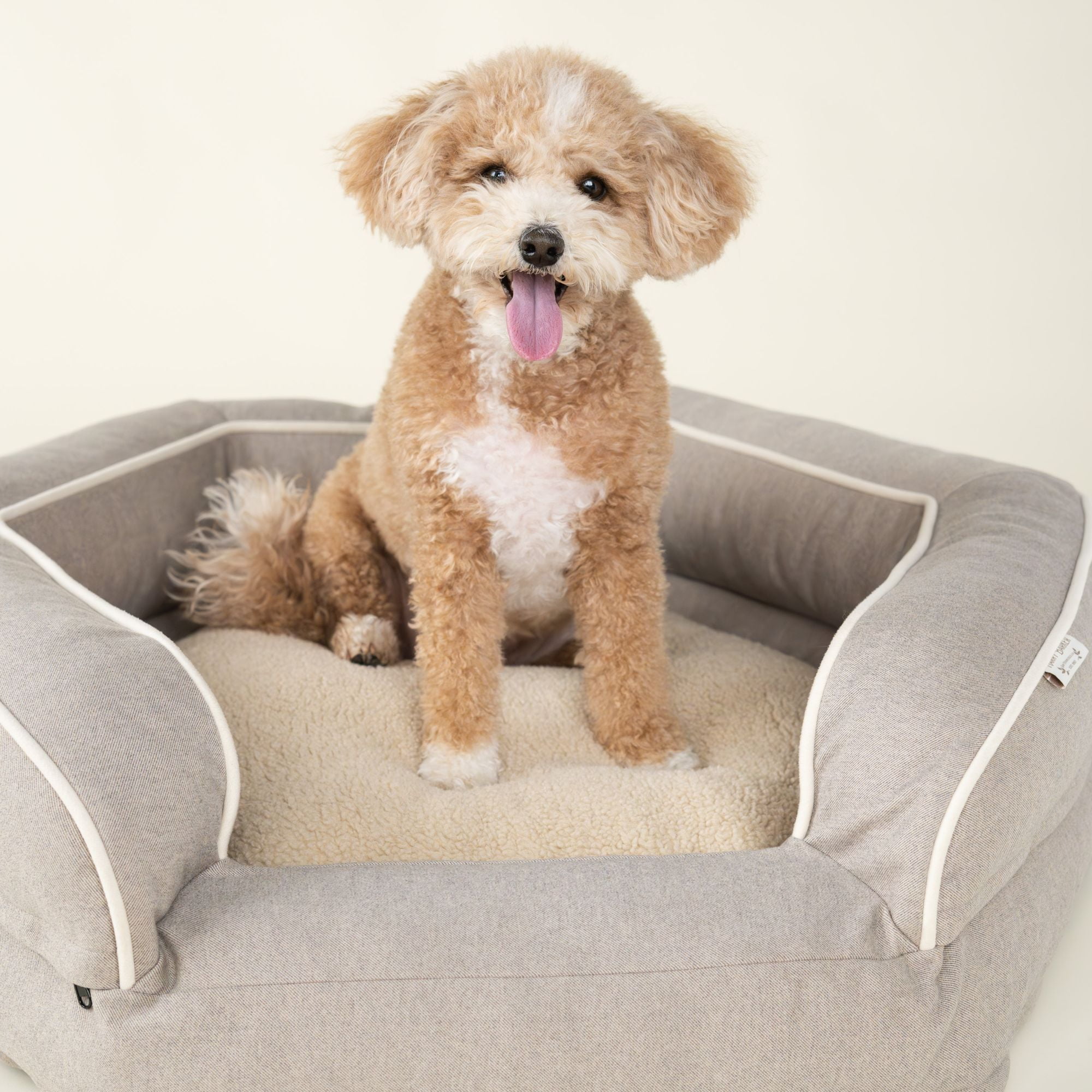 Harry Barker Hexagon Bed