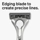 thumbnail image 4 of Maquinilla de afeitar Schick Quattro Titanium con 1 mango y 4 cartuchos, 4 of 8
