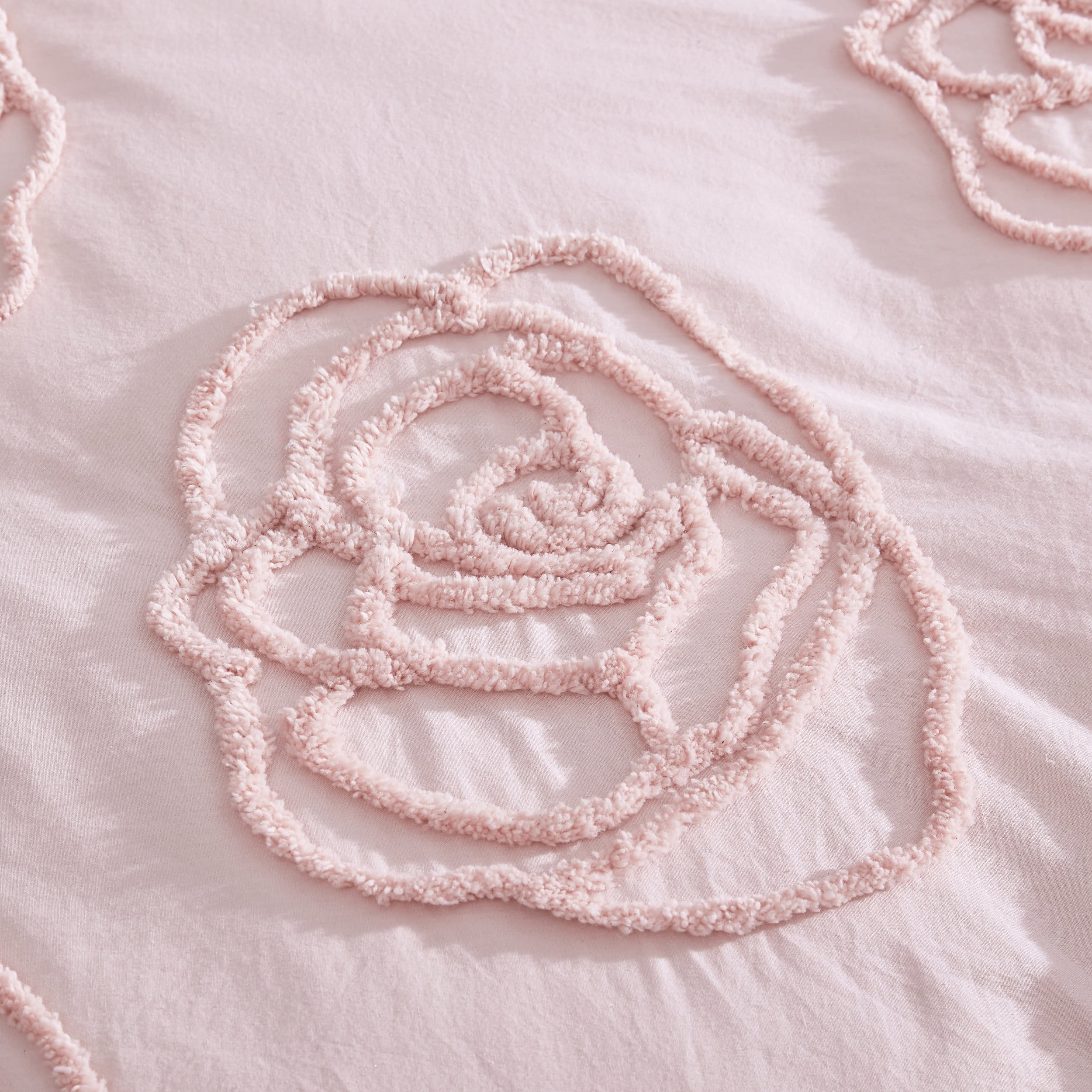 betsey johnson rambling rose comforter