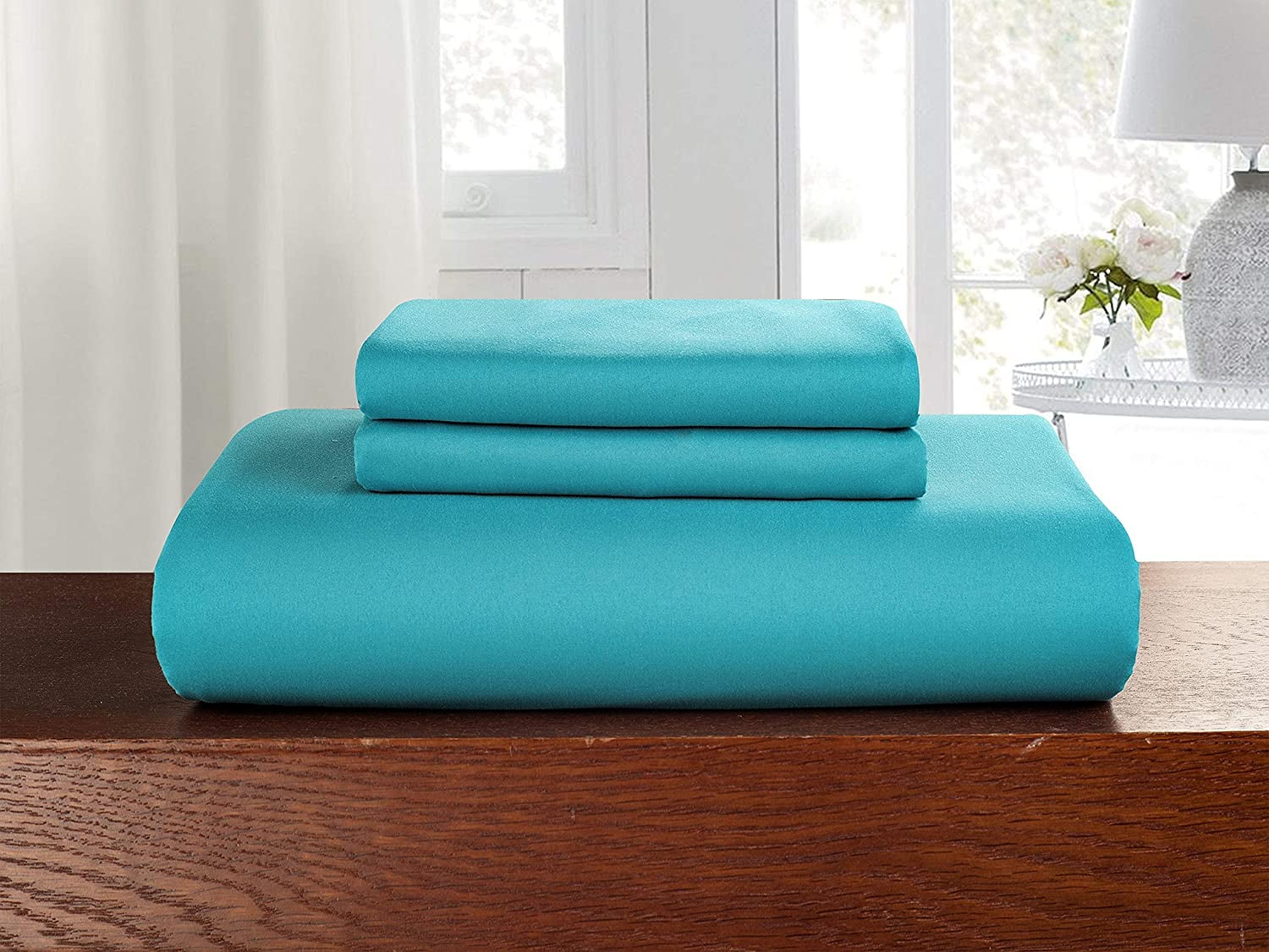 Mocassi 3-Piece Duvet Cover Set, 1800 Thread Count, Button Closure, Solid Color - Cooling, Breathable Material- Wrinkle, Fade, Stain Resistant, Full/Queen, Turquoise