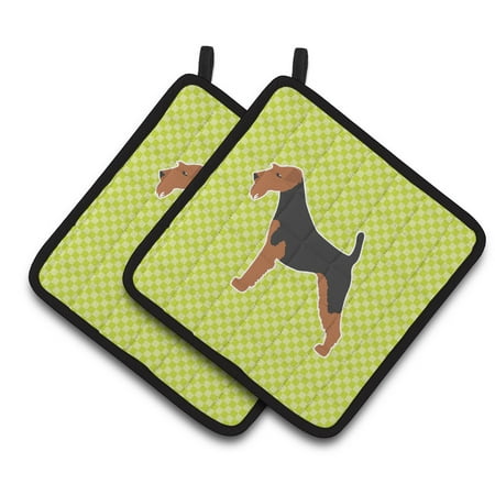 

Carolines Treasures BB3857PTHD Airedale Terrier Checkerboard Green Pair of Pot Holders 7.5HX7.5W multicolor