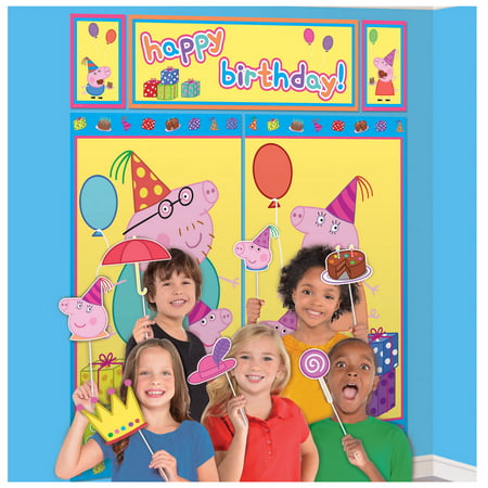 Peppa Pig Scene Setter with Photo Booth Props