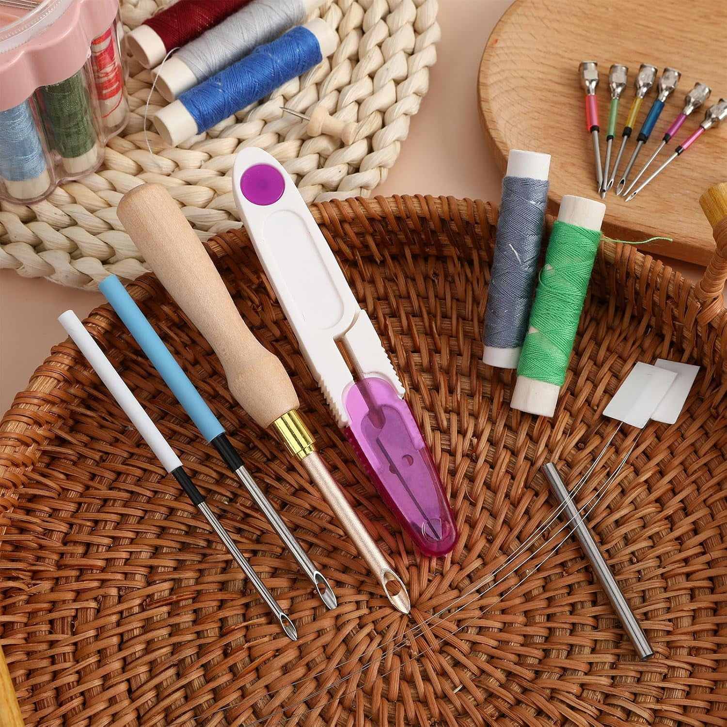 Punch Needle Kit, Punch Needle Tool Adjustable Punch Needle Embroidery Kits Wooden Handle Embroidery Pen for Embroidery Floss Cross Stitching