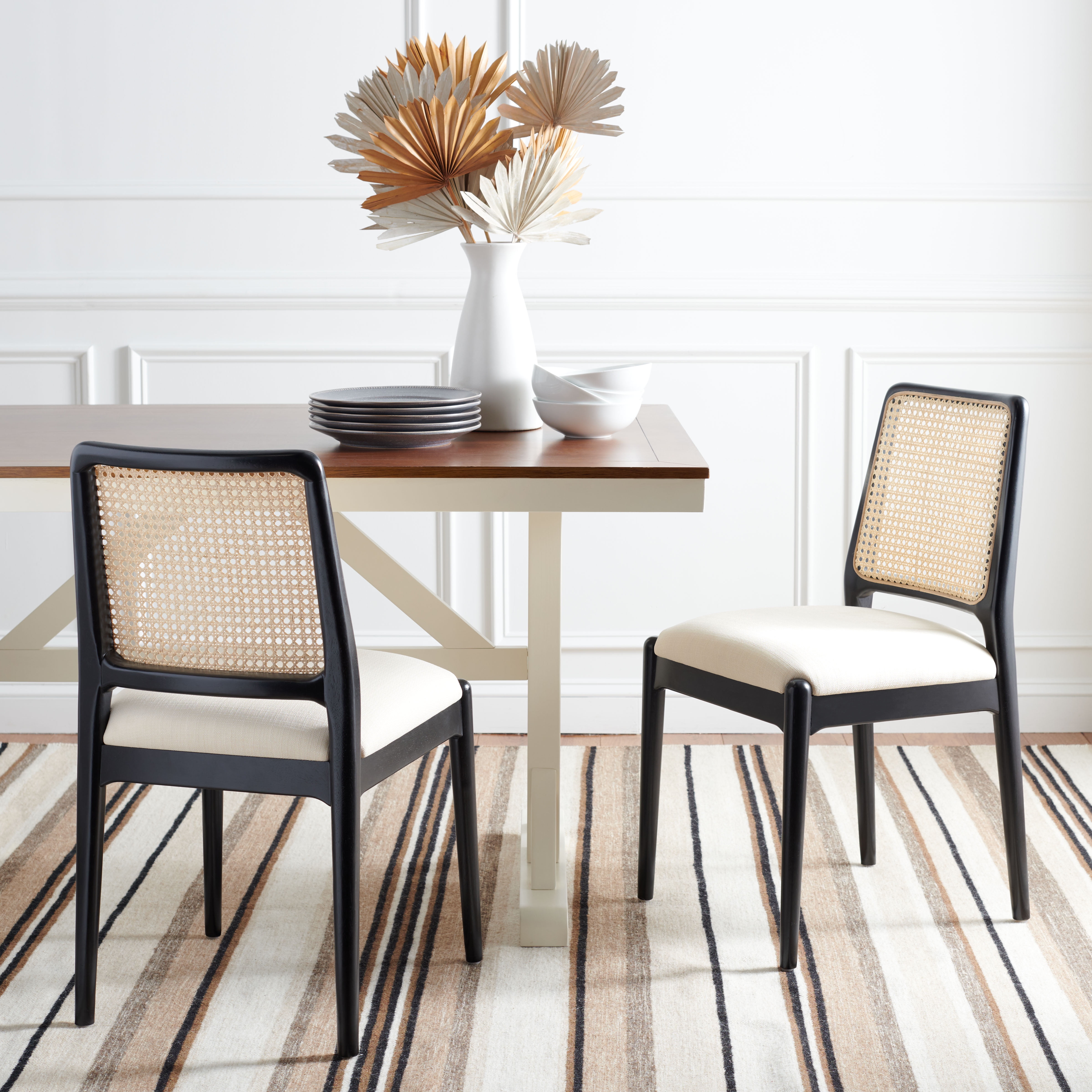 SAFAVIEH Reinhardt Rattan Dining Chair, Black/White, Set of 2 (19 in. W x 17.5 in. D x 32 in. H)