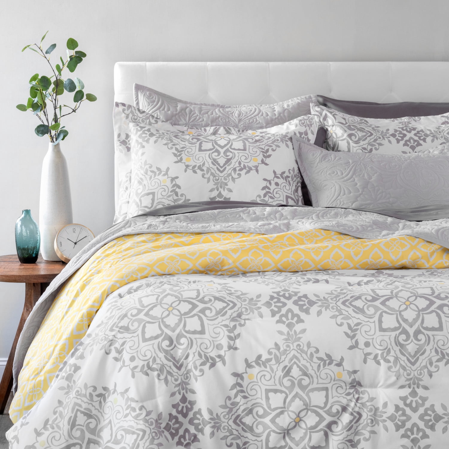 Martha Stewart Everyday 3 Piece Comforter Set - King, Watercolor Medallion