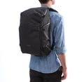 thumbnail image 4 of Mochila Shimoda Urban Explore 25 negra para portátil de 16 pulgadas, 4 of 6