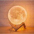 thumbnail image 2 of killii Linda Lámpara De Noche Cálida Luna 3D Regalo Gao Jiahui  unisex, 2 of 2