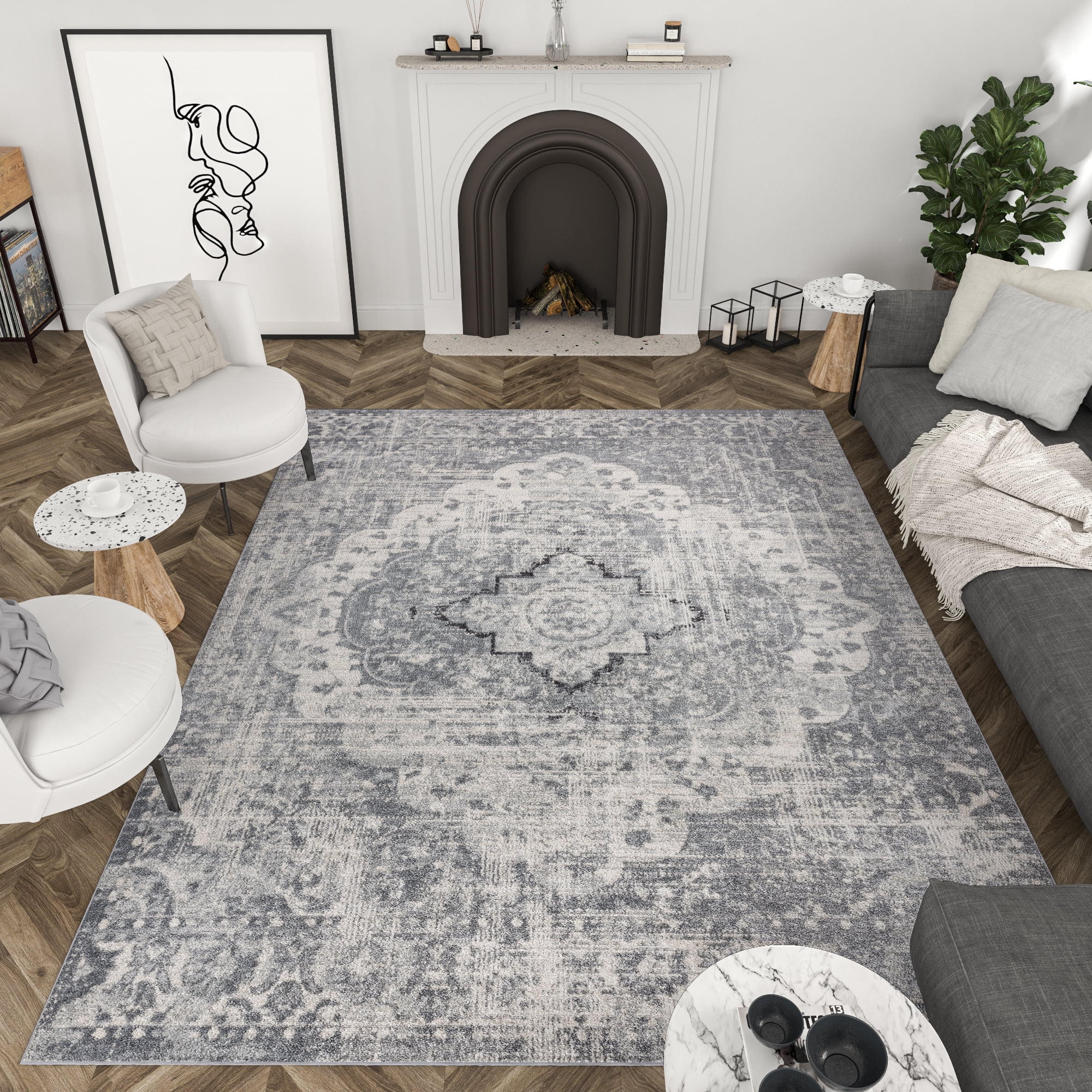 Diamond Traditional 8' x 10' Gray and Cream Polypropylene Indoor Area Rug