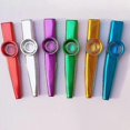 thumbnail image 5 of Lot de 24 Kazoos en Métal avec 24 Pcs Diaphragmes de Flûte Kazoo 6 Couleurs, Bon Compagnon pour Ukulélé, Violon Banmo, 5 of 5