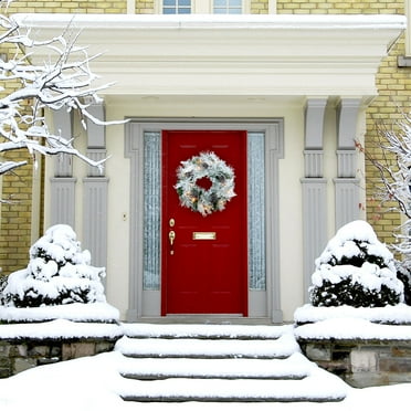 Fraser Farm Hill 24" Mixed Pine/Pinecone Snowy Wreath, BO LED Lights/Timer