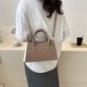 thumbnail image 3 of Bolso de mujer Bolso de mano con patrón de cocodrilo simple Bolso bandolera (Caqui), 3 of 3