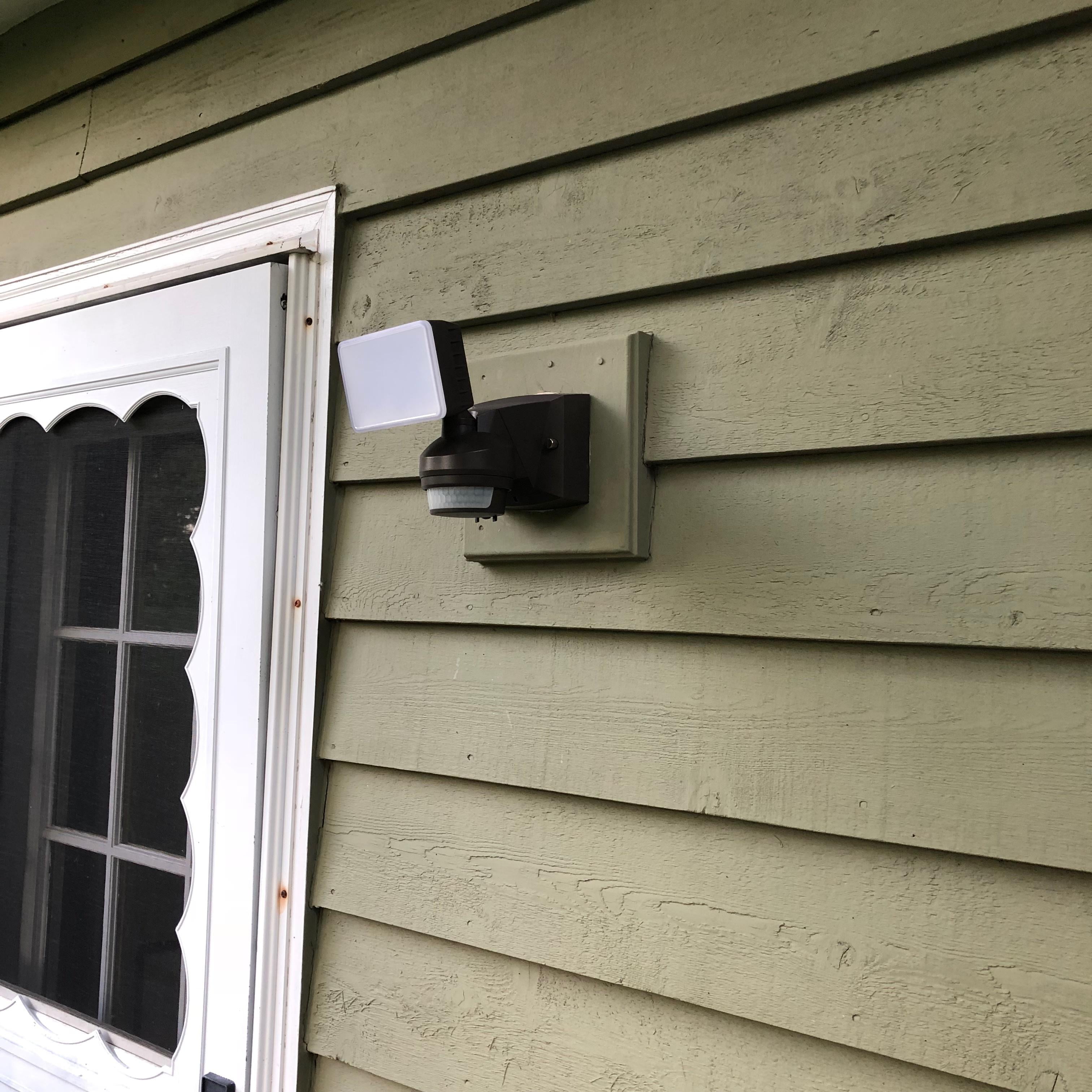 IQ America LM1801BZ Motion Security Floodlight 1600 Lumen 180 deg 70ft detection Wall Eave Mount BZ