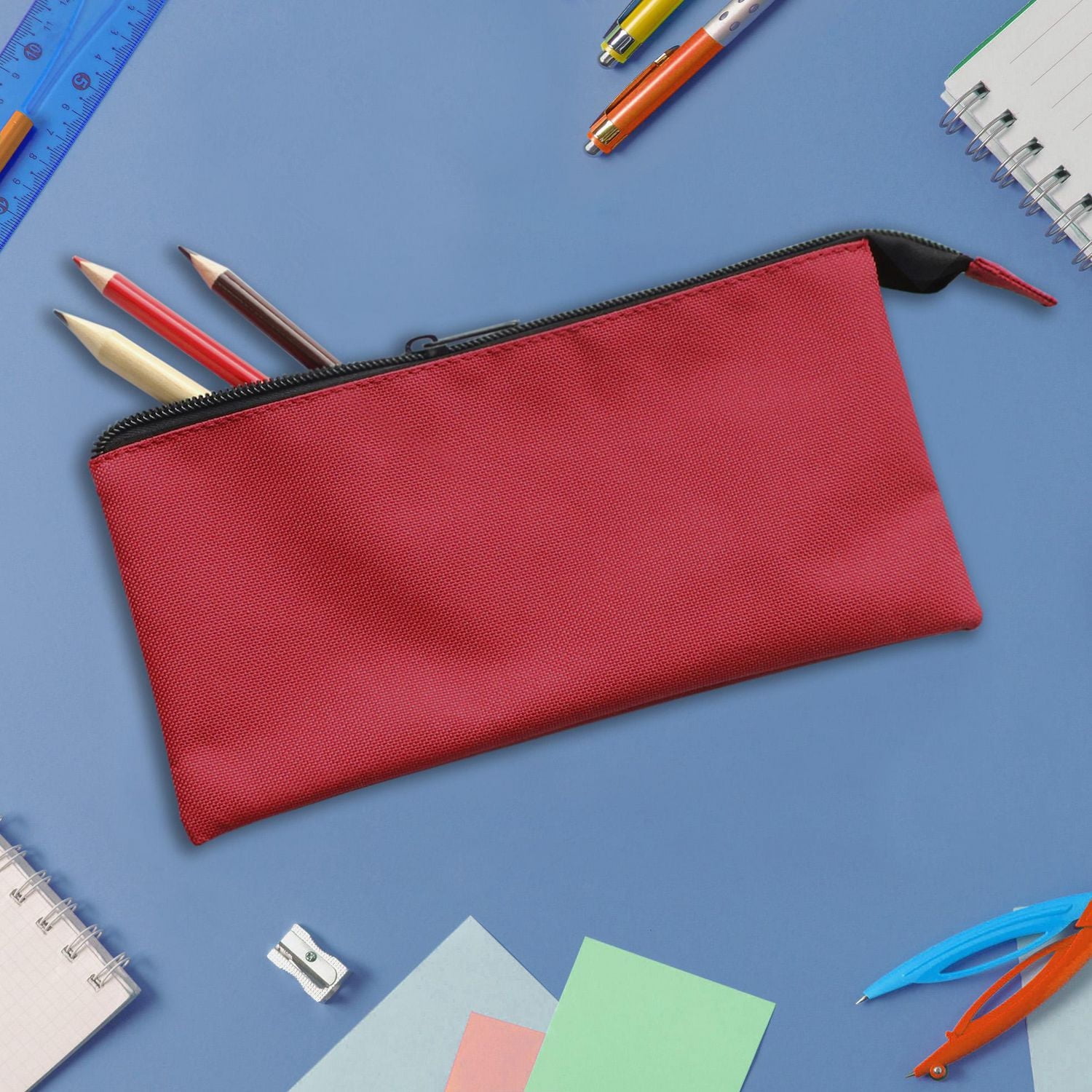 Pen + Gear Étui à crayons 3 poches en polyester rouge avec fermetures éclair noires