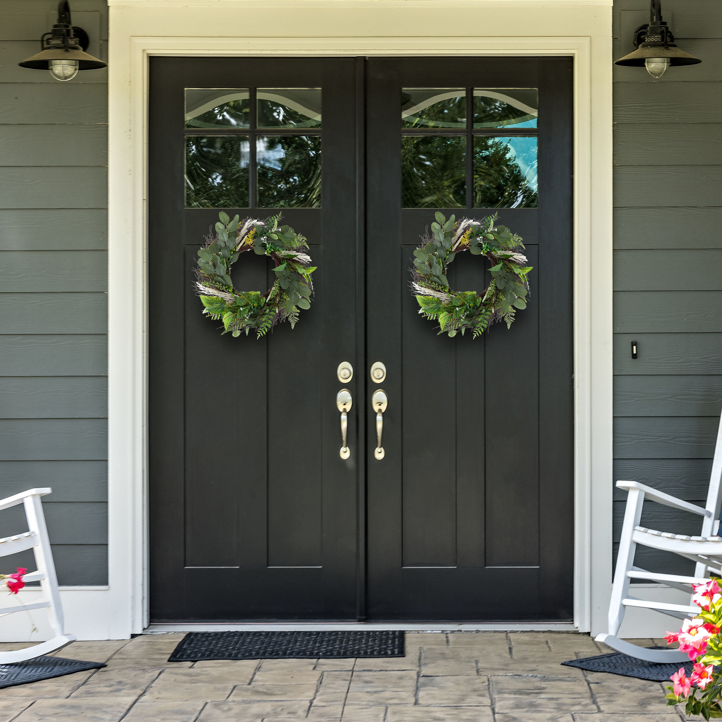 Pure Garden Set of Two 22-Inch Artificial Sweet Anne Eucalyptus Wreaths