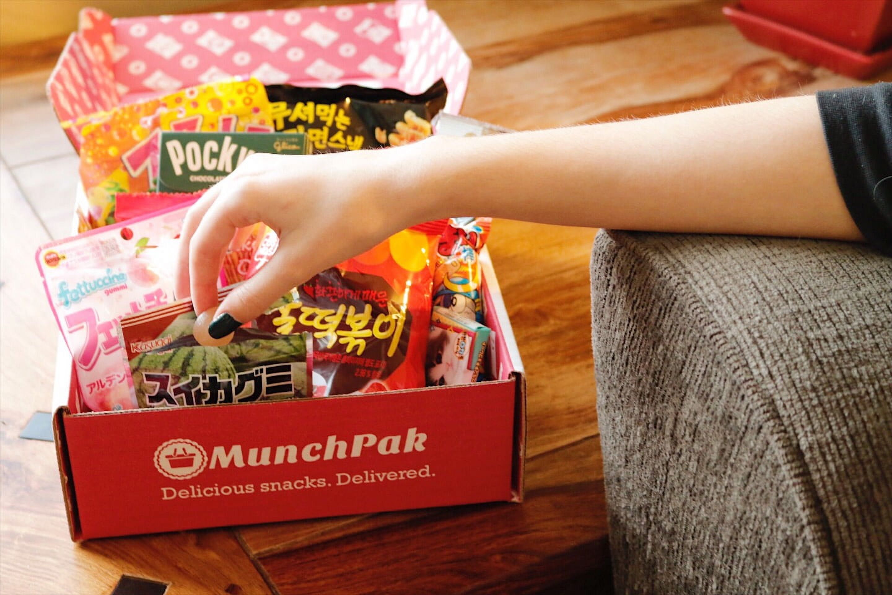 MunchPak International Snack Box (10 Count) - Full Sized Snacks from Around the World - image 4 of 5