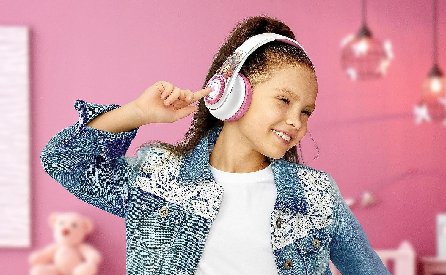 eKids Disney Princess Bluetooth Headphones with EZ Link+, Wireless Headphones with Microphone and Audio Cable, Kids Headphones for School, Home, or Travel