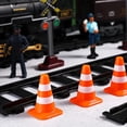 thumbnail image 2 of Mini Conos de TráFico 20 Uds. Conos de Carretera en Miniatura Conos de ConstruccióN Conos de TráFico para NiñOs SeñAles de TráFico Juguetes, 2 of 5