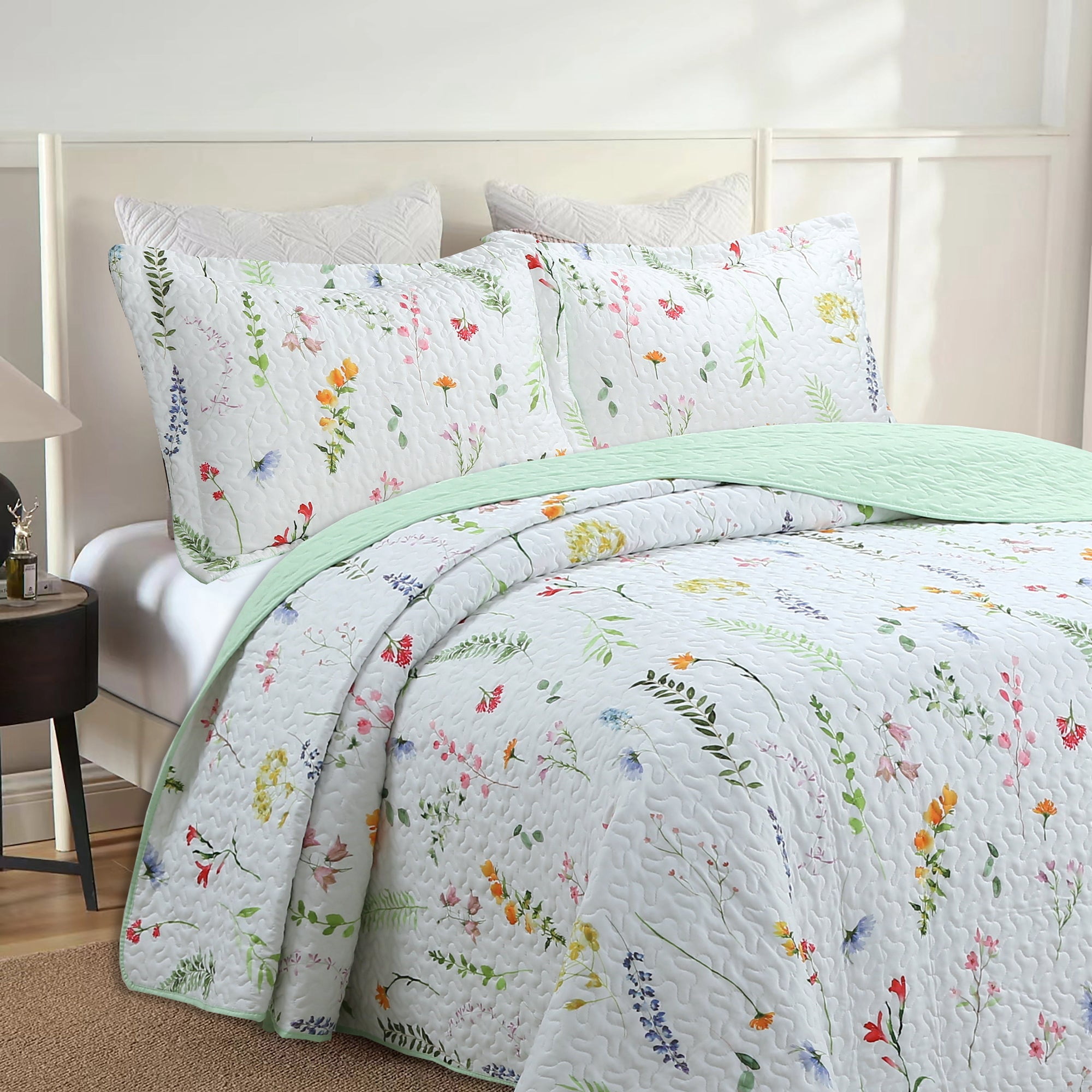 3-Piece Printed Floral Quilt Set Lightweight Bedspread with Pillow Shams, Soft & Breathable Bedding ME505