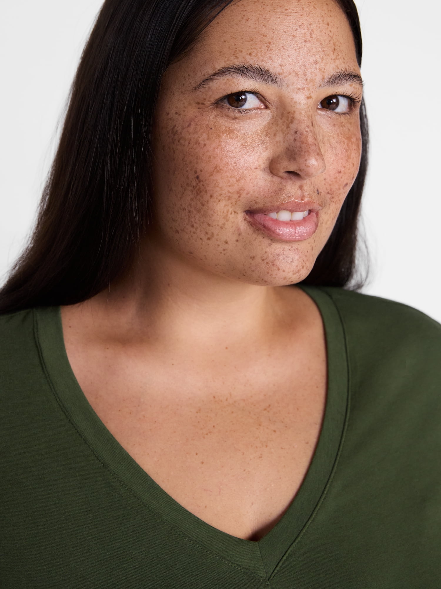 Terra & Sky Women's Plus Size V Neck Tee with Long Sleeves, Size 0X-5X