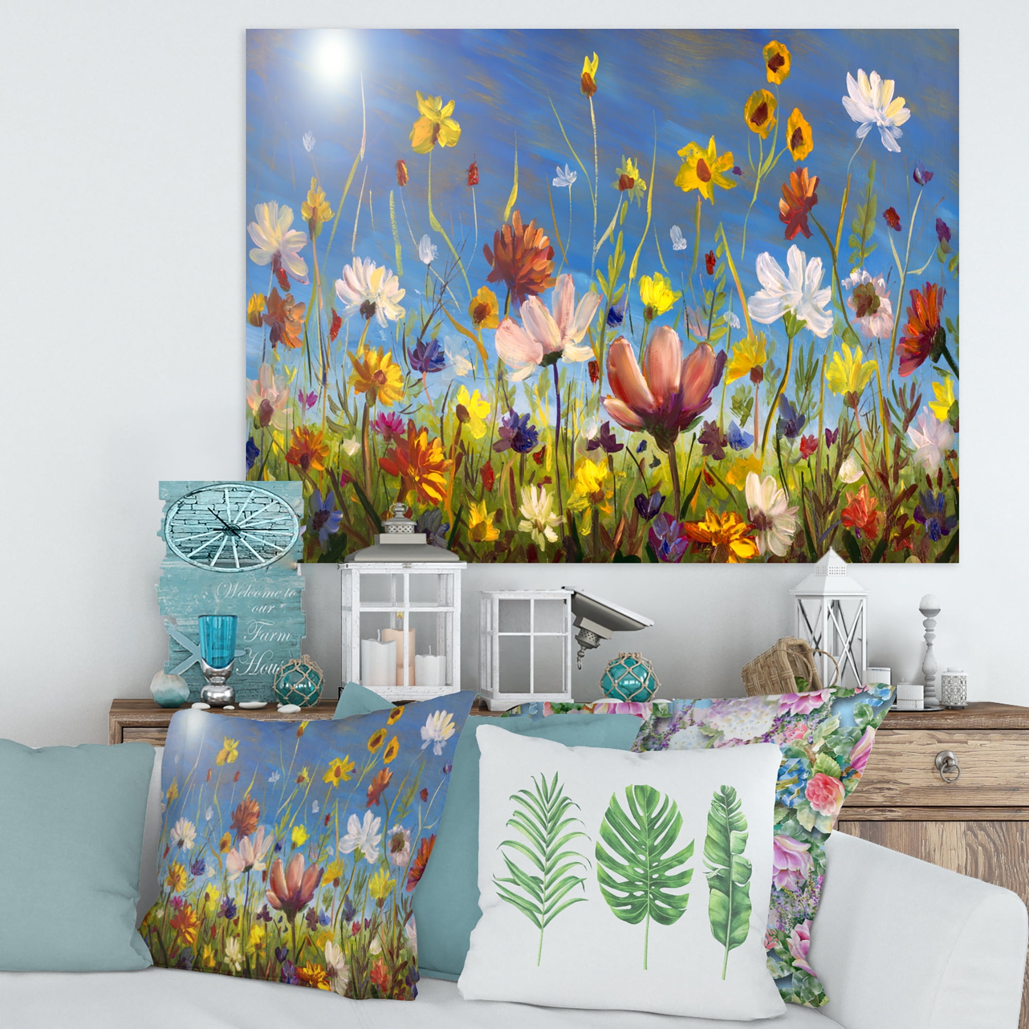 Designart ' Wildflowers and Daisies In Summer Garden Field II ' Traditional Canvas Wall Art Print