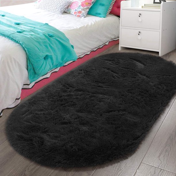 Alfombra de dormitorio LOCHAS, 83 x 160 cm, suave, ovalada, negra