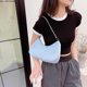 thumbnail image 3 of Black Bolso de hombro liso para mujer, con correa de cadena, bolsos que combinan con todo, 3 of 4