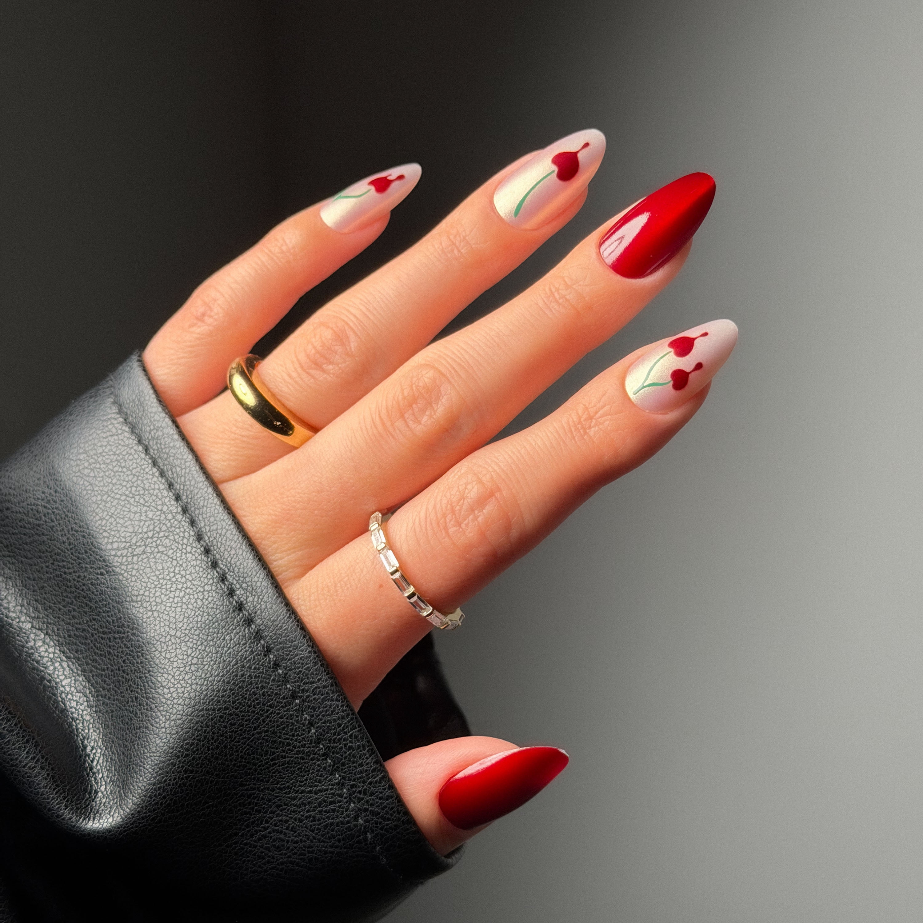 Salon Perfect Halloween Thrill Medium Almond Press-On Nails with Glue & File, Cherry, 30 Pieces