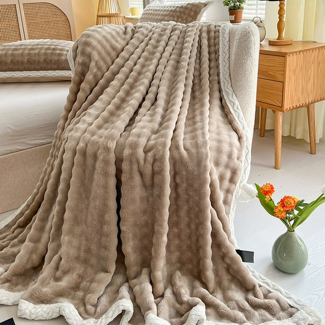 Feltree Couverture Réversible en Polaire Double Face, Jeté Doux Toutes Saisons pour Canapé/lit, Couverture Légère et Confortable Lavable en Machine