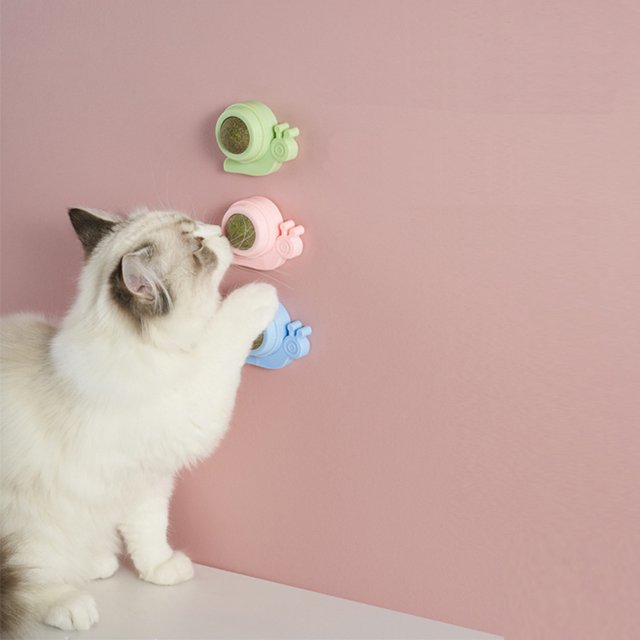 Snail-shaped Catnip Toy With Super Strong Double-sided Tape Rotating Ball Teeth Cleaner Happy Interactive Cat Toy