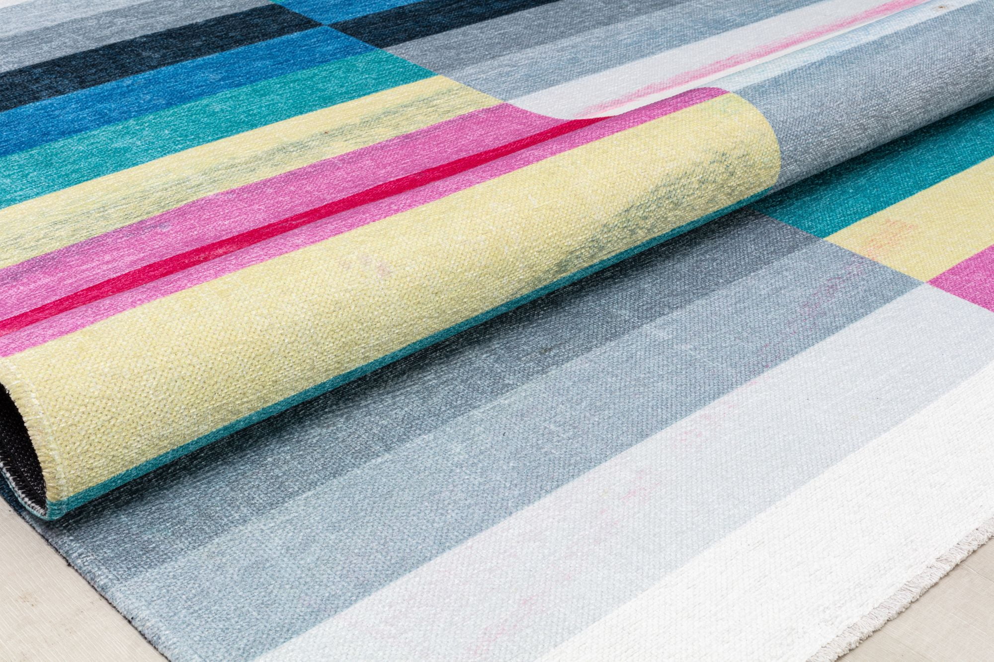 Elizabeth Sutton MI15A Flying Colors Stripe Mordern Multicolor Area Rug, 2'7" x 4'