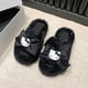thumbnail image 1 of Zapatillas de felpa de estilo princesa de Hello Kitty para niña, pantuflas de piel para el hogar con pajarita de corazón, mismo estilo de dibujos animados, otoño e invierno, nuevo, 1 of 3