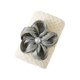 thumbnail image 2 of Toalla blanca para invitados de boda con borla y detalle de perla | Regalo de dama de honor de nailon y elastano | Práctico recuerdo para cumpleaños o baby shower | Decoración elegante para el hogar, 2 of 7