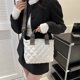 thumbnail image 3 of Bolso de mano con cinturón ancho para mujer, bolsa de hombro de algodón espacial con rombos, gran capacidad, combina con todo, para compras, Otoño e Invierno, 3 of 5