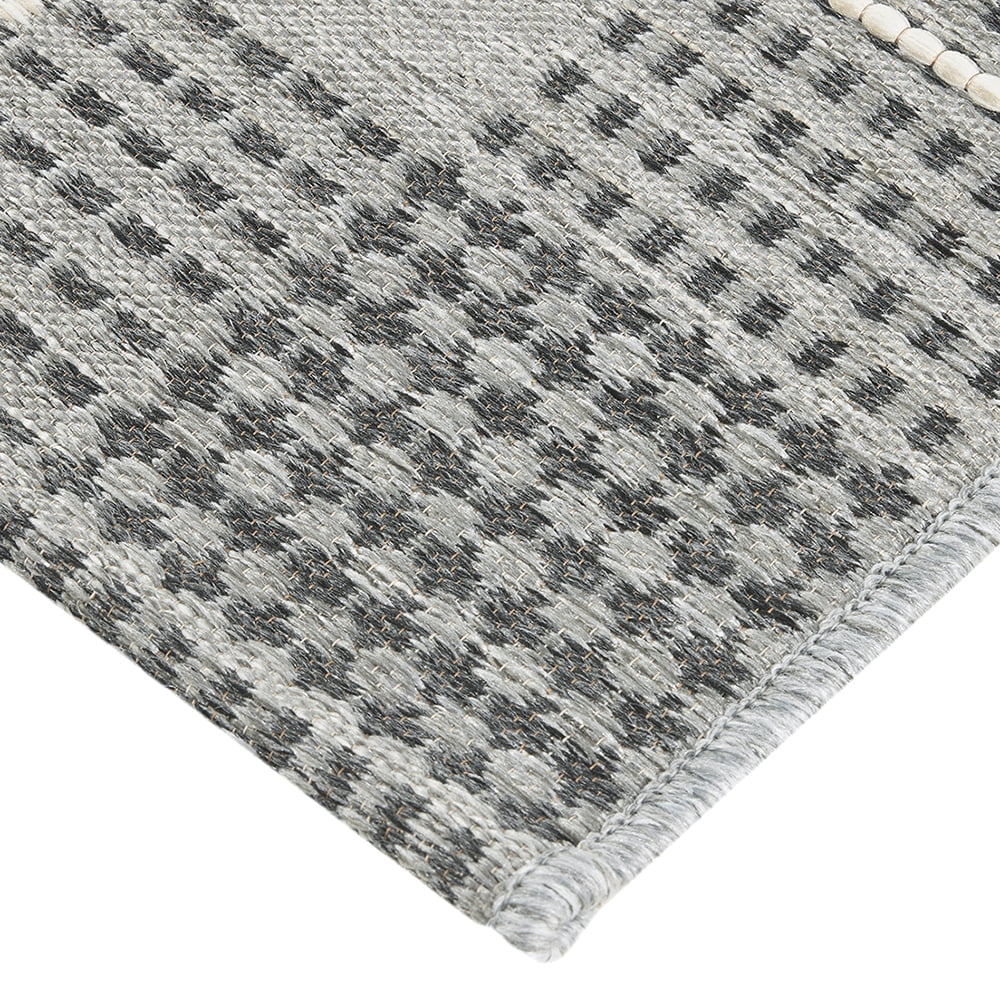 Better Homes & Gardens 5' x 7' Plaid Woven Reversible Outdoor Rug, Gray, Polypropylene