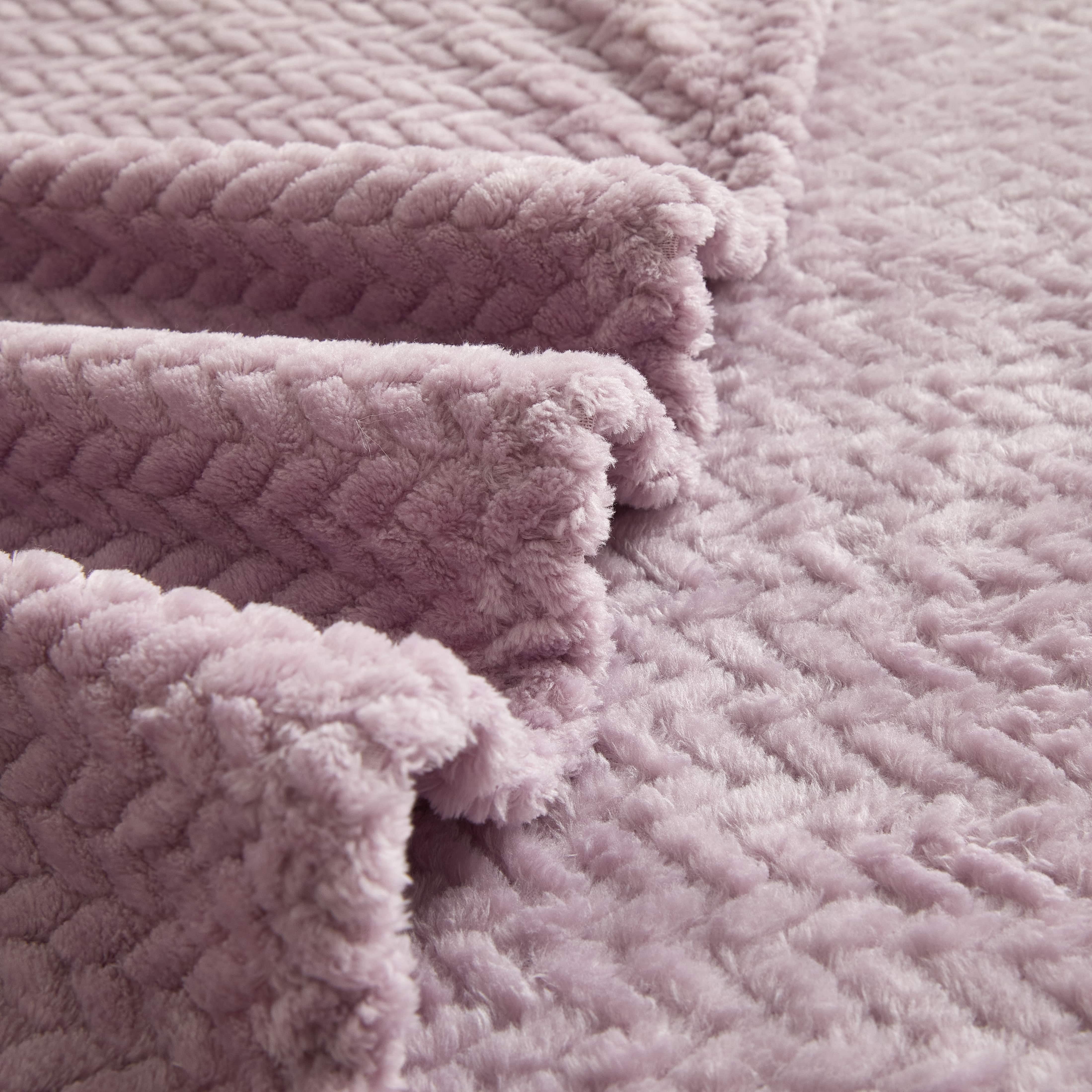 Mainstays Plush Textured Blanket, Lilac, King 102" x 90", All Ages