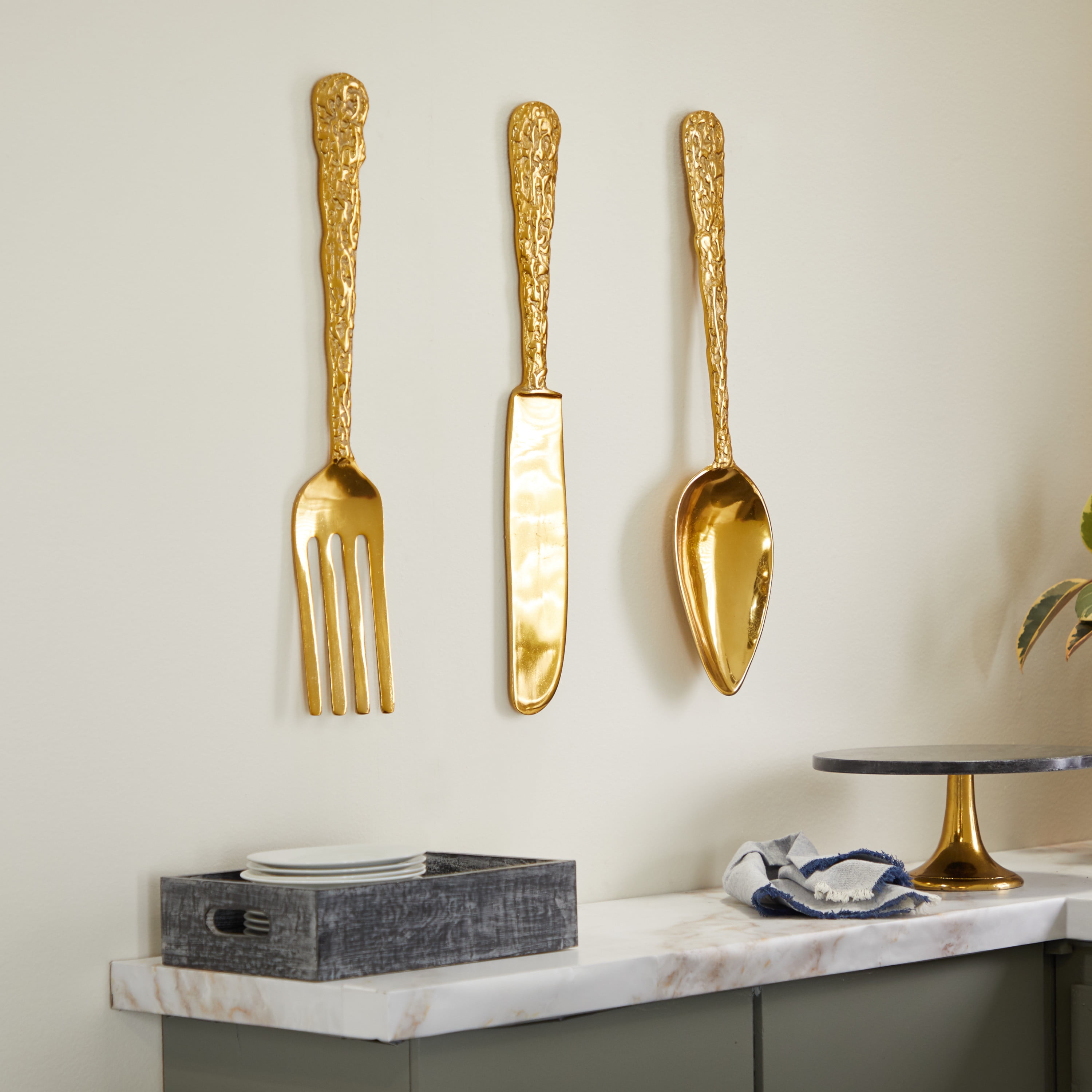 DecMode Gold Aluminum Knife, Spoon and Fork Utensils Wall Decor (3