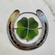 thumbnail image 5 of Xihbxyly Adorno de Trébol de Cuatro Hojas, Diseño En Forma de Herradura, Decoración de Cristal Verde, Símbolo de La Suerte para La Salud y La Riqueza, Decoración para La Pared o El Escritorio, Ideal, 5 of 7