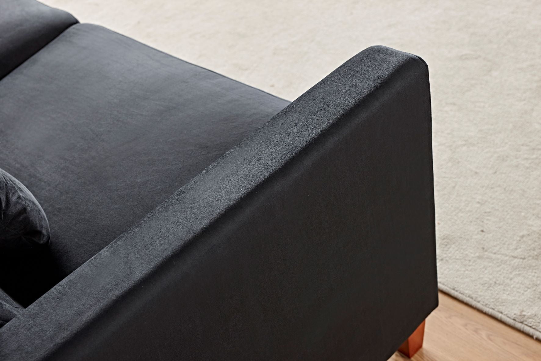 Uspridefurniture Cendejas 59'' Velvet Square Arm Loveseat,Black
