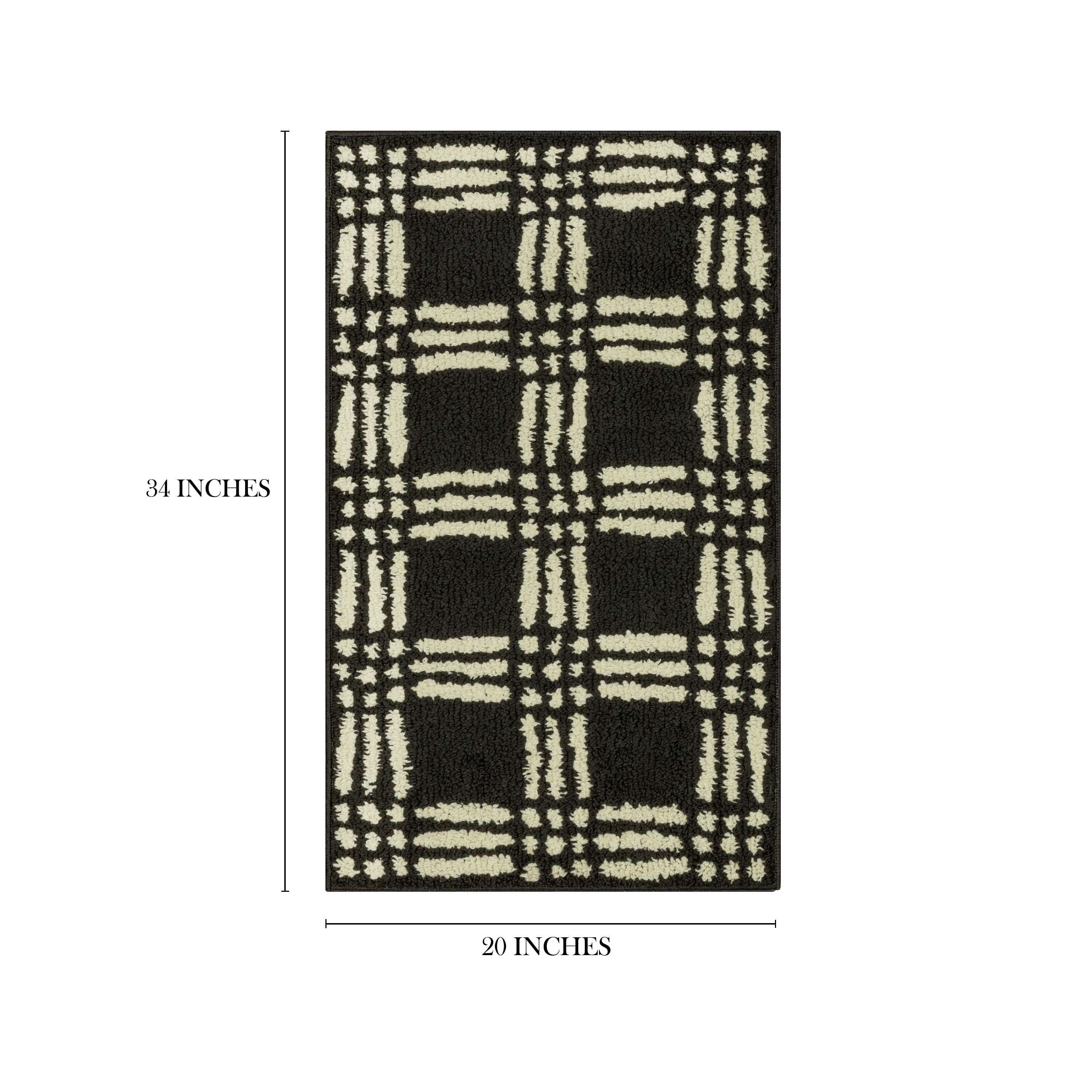 Mainstays Transitional Grid Plaid Black Indoor Accent Rug, 20 in x 34 in