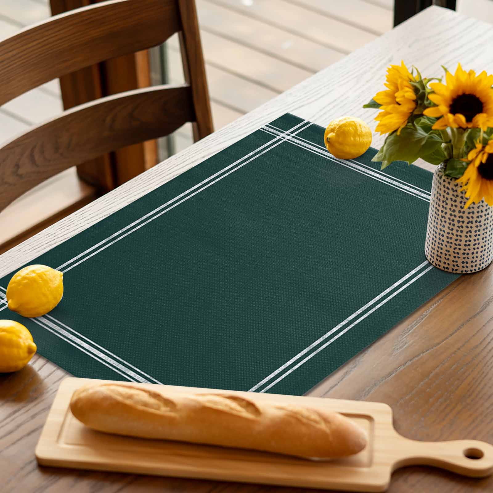 Placemats Set of 4, Solid Color Placemats Set of 4, Dark Green Tablemats Washable Placemat Table Decoration for Kitchen Table Dinner Party Home Decor Indoor Outdoor 13x19 Inch