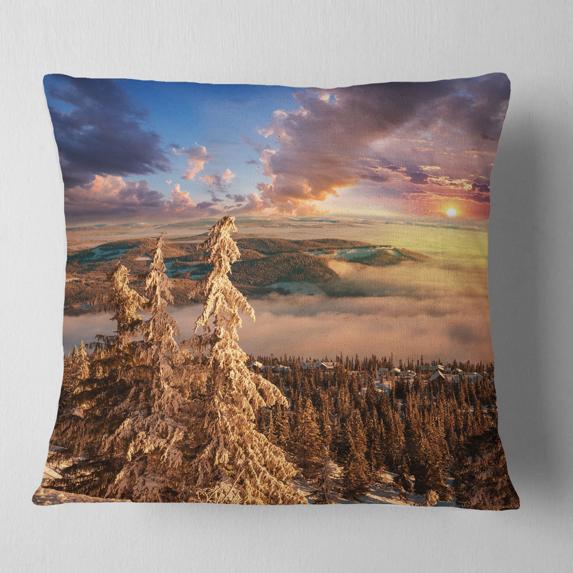 Designart 18" x 18" White Polyester Throw Pillow