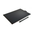 thumbnail image 2 of Tablette graphique Wacom One par Wacom avec stylet - Moyenne, 2 of 4