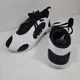 thumbnail image 5 of Ad-id-as D.O.N. Issue 5 Shoes Men's Sz 10.5 Black White Team (New), 5 of 6