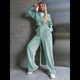 thumbnail image 4 of Conjunto Deportivo para Mujer: Sudadera con Capucha y Cremallera de Larga con Pantalones de Color Liso con Cordones - Conjunto de Dos Piezas Verde S, 4 of 7