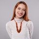 thumbnail image 2 of Collar de cuentas hecho a mano para mujer: joya de madera estilo vintage con colgante rústico ligero para uso diario y eventos., 2 of 6