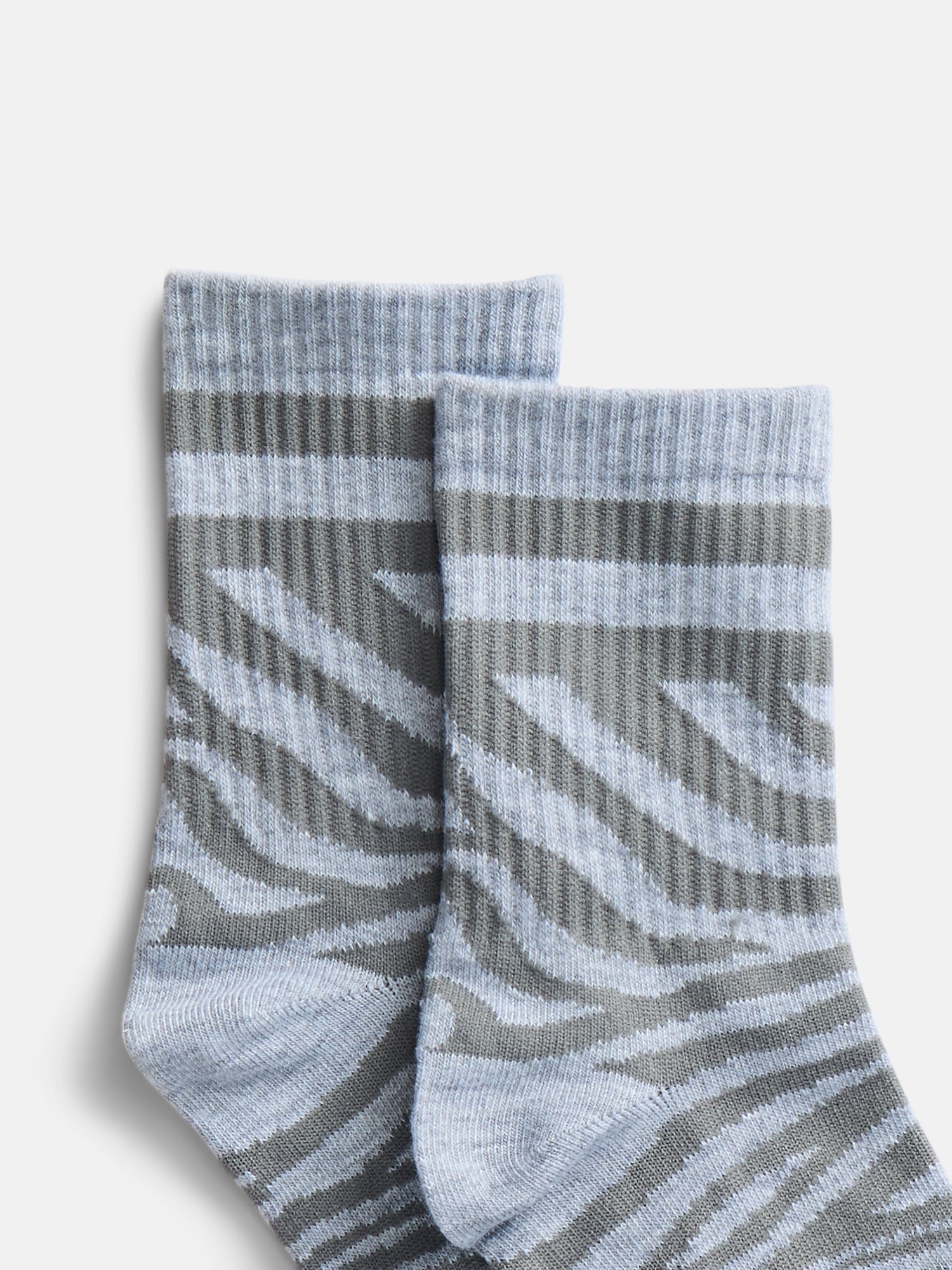 No Boundaries Women's Ribbed Mid Crew Socks, 6 Pack, Shoe Sizes 4-10