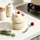 thumbnail image 1 of Set de portatenedores de fruta con champiñones – El soporte cerámico incluye 6 tenedores de acero inoxidable, adorno decorativo de cocina y accesorio para servir postres y snacks, 1 of 6