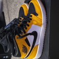 thumbnail image 3 of Jordan AIR JORDAN 1 MID - Size 9 (Mens), 3 of 5